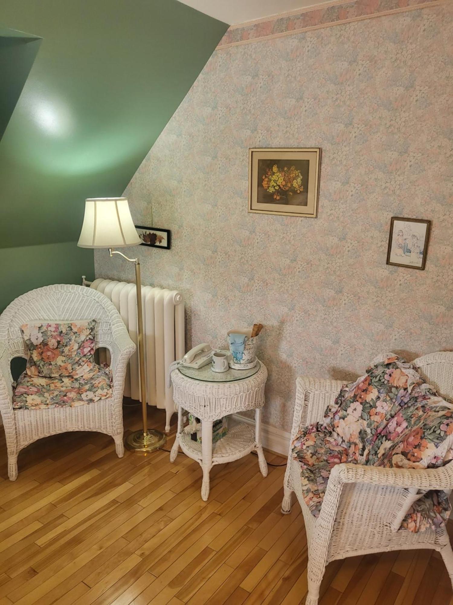 Cranberry Cove Inn Луїсбург Екстер'єр фото